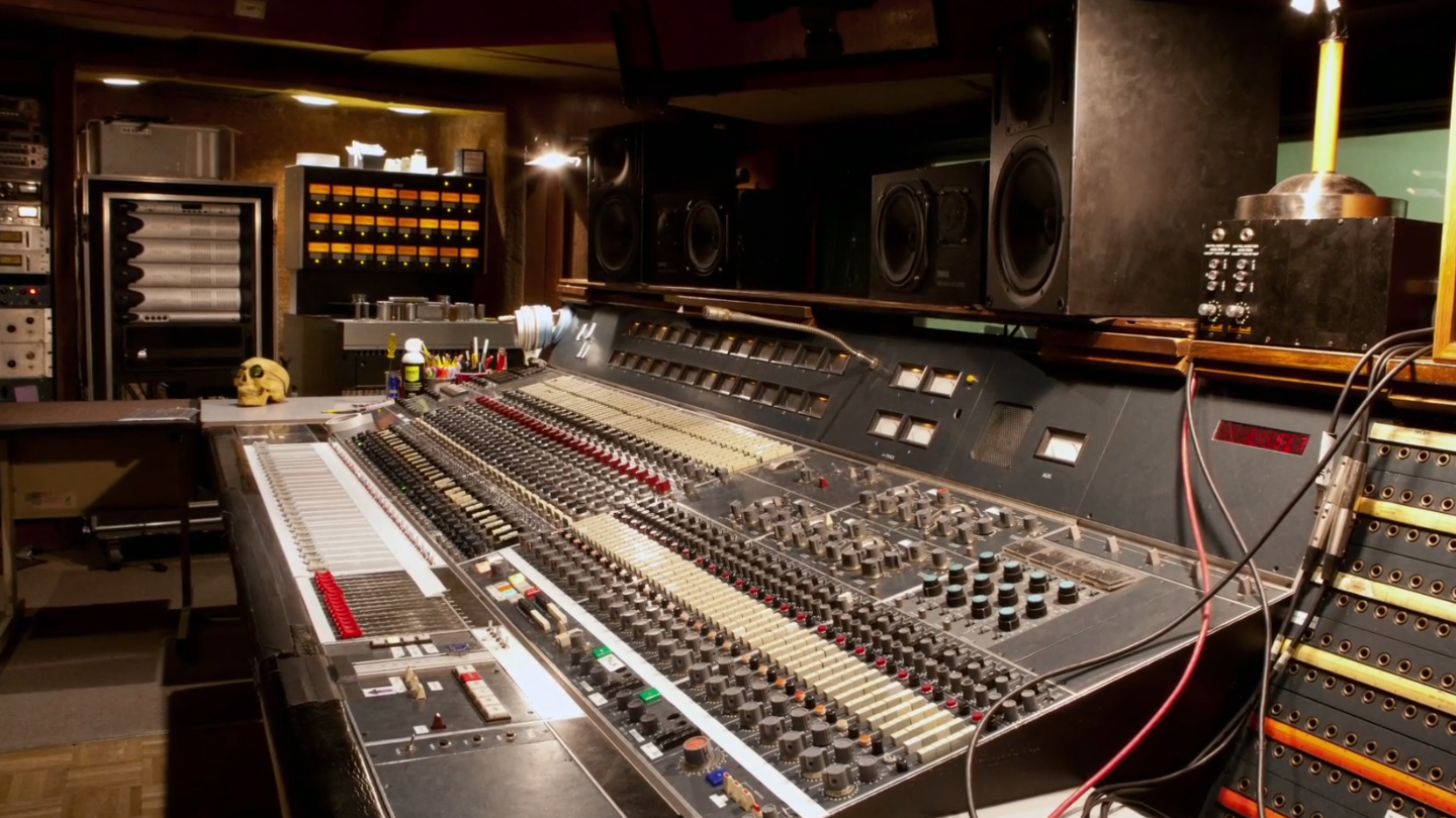 SOUND 음악다큐 SOUND CITY (데이브 그롤, 2013) 사운드시티 스튜디오와 니브 콘솔에 대한 음악다큐